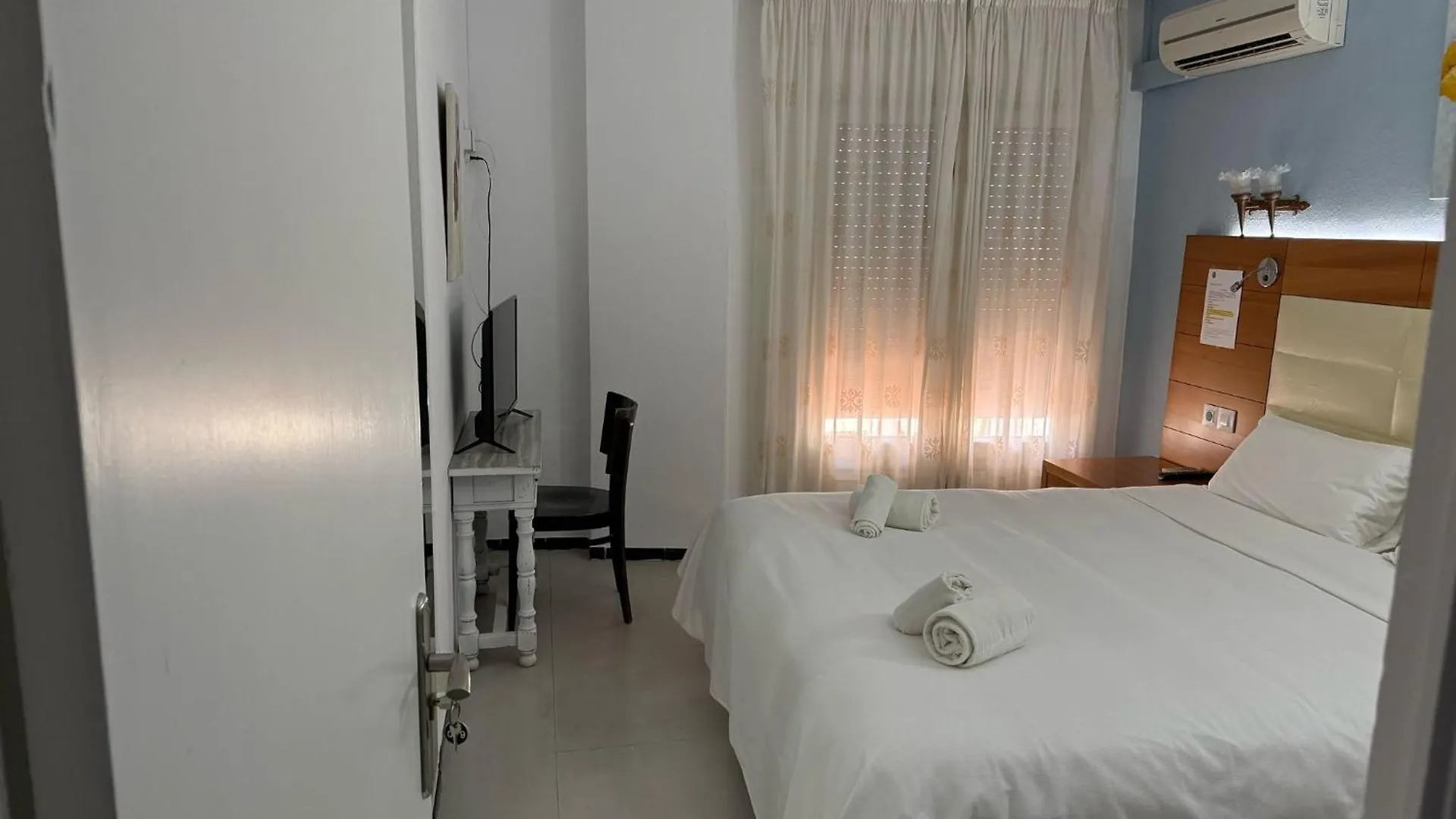 Hotel Nou Roser L' Escala