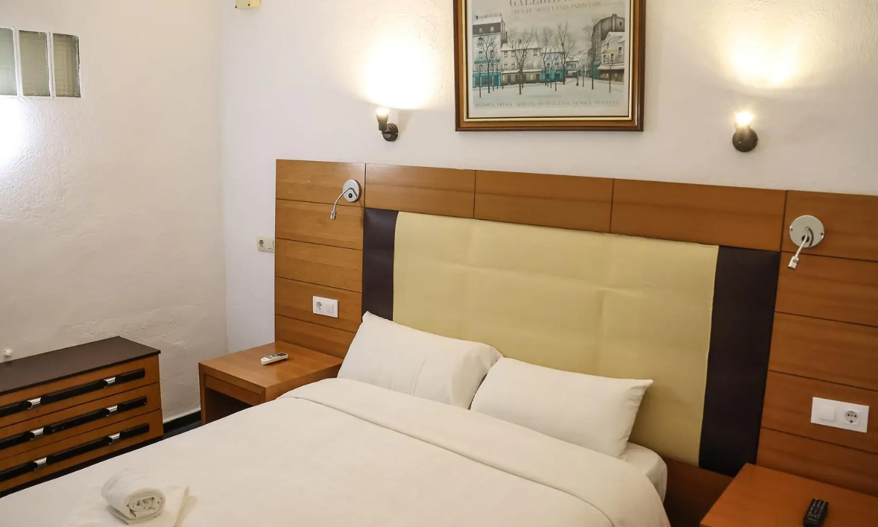 Nou Roser L' Escala Hotel