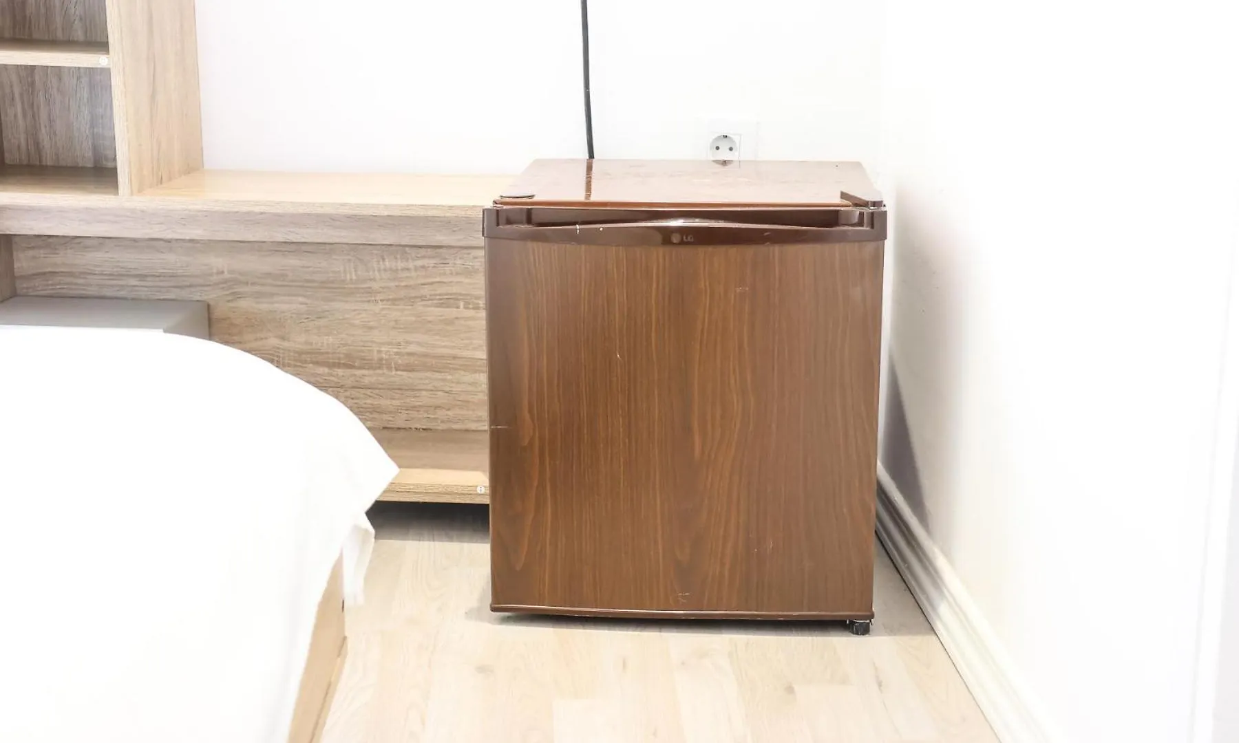 Nou Roser L' Escala